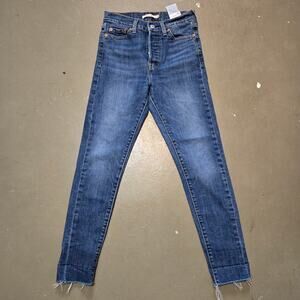 Levi's High Rise Button‎ Fly Raw Hem Wedgie Skinny Fit Jeans Women's Size 25